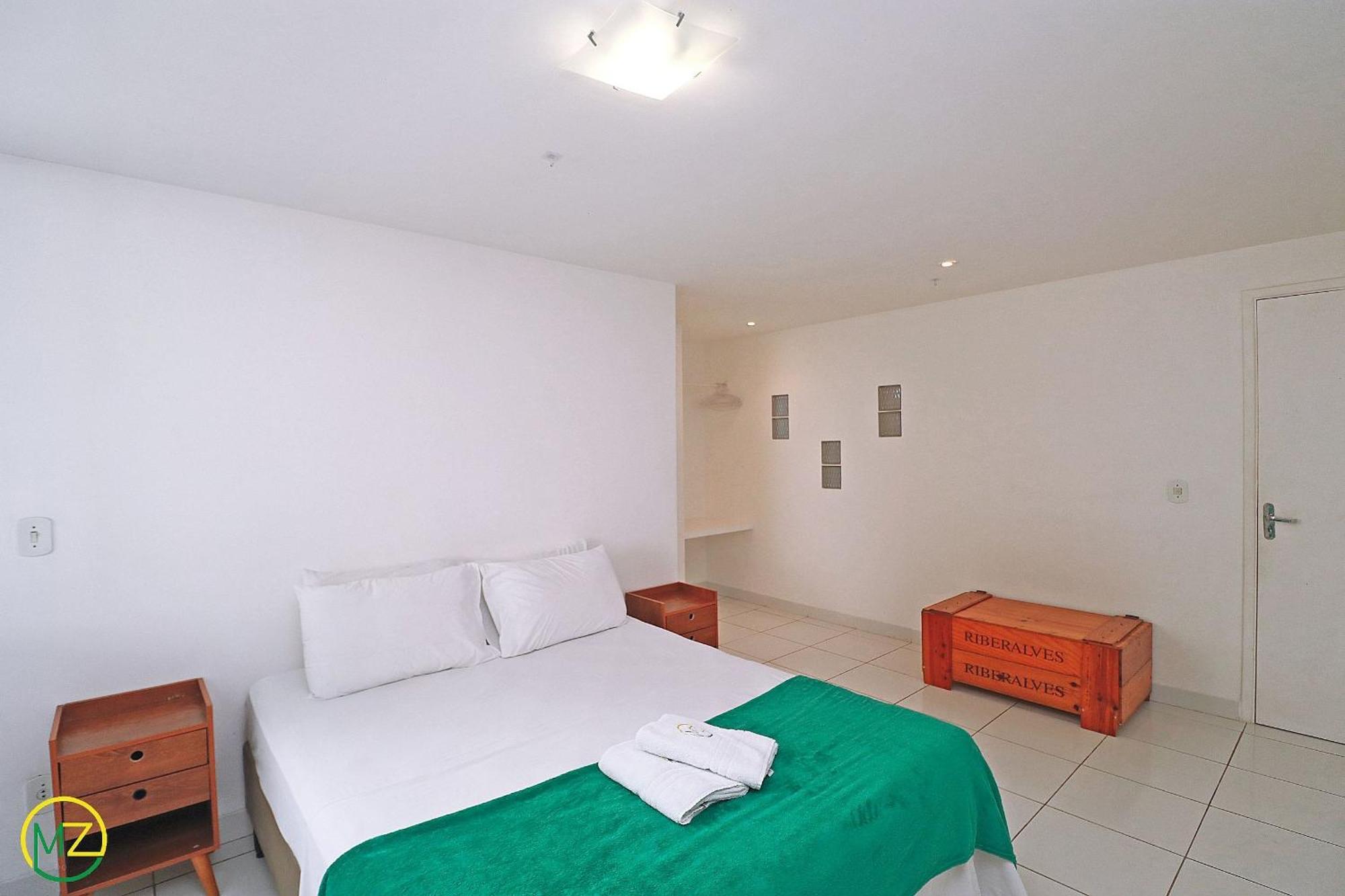 2 Quartos Espacoso No Leme