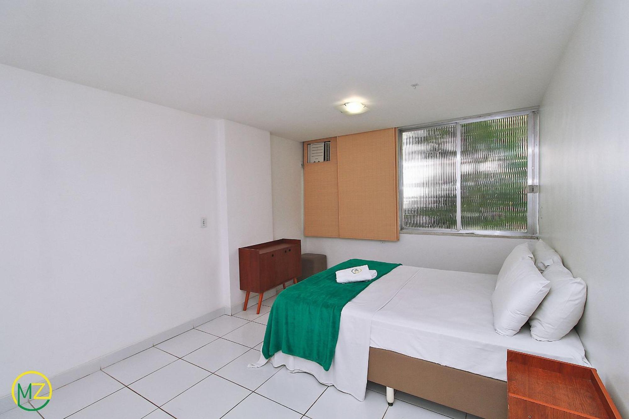 2 Quartos Espacoso No Leme Apartment *